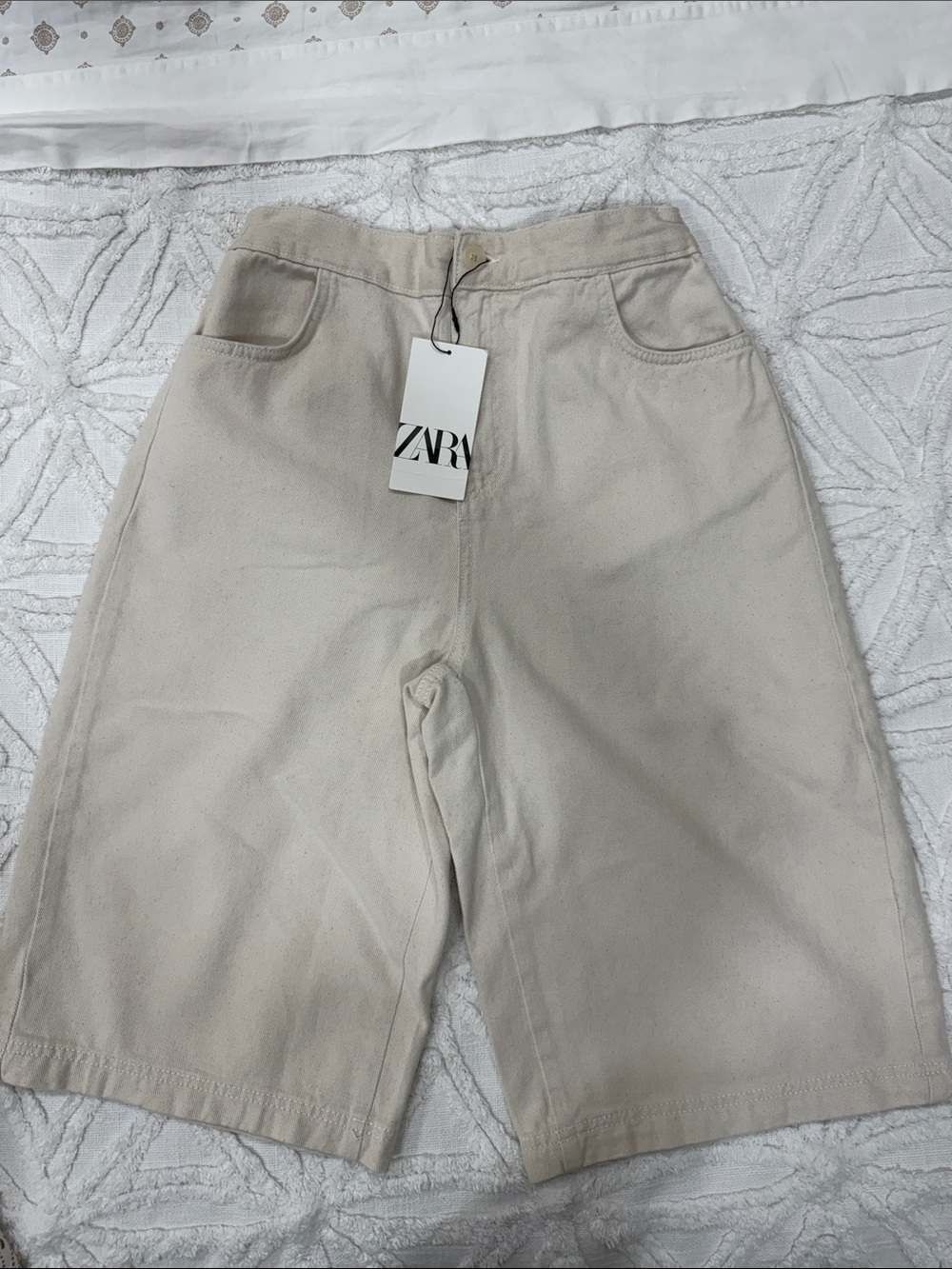 ZARA Beige Wide-Leg Bermuda Shorts